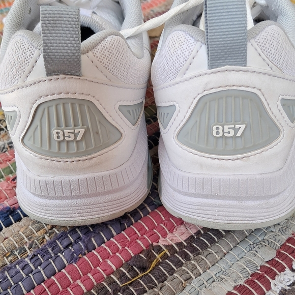 New Balance 857 White Sneakers Size 7 1/2 - Picture 9 of 9